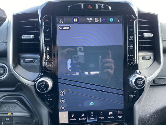 Used 2024 Granite Crystal Clearcoat Ram Laramie image 18