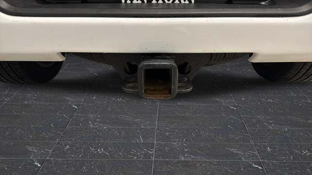 Used 2024 Summit White GMC Denali image 43
