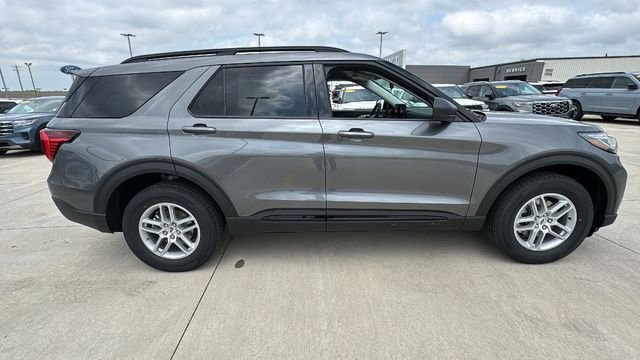 New 2026 Carbonized Gray Metallic Ford Active image 17