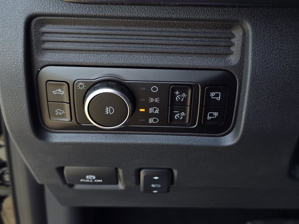 New 2026 Agate Black Metallic Ford F-250® Lariat® image 17