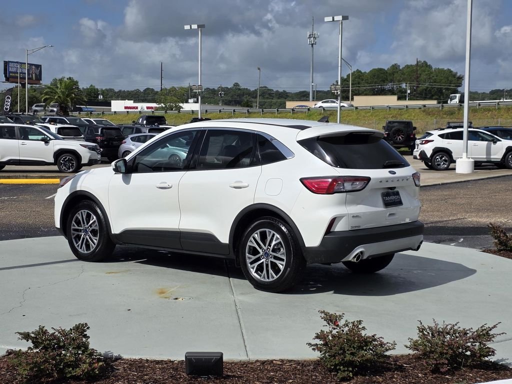 Used 2022 White Ford SEL image 4