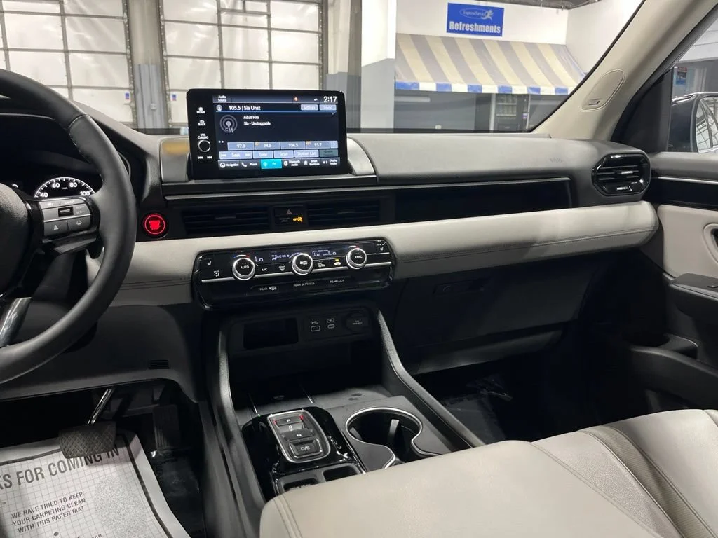 2025 Honda Pilot Touring - Photo 66