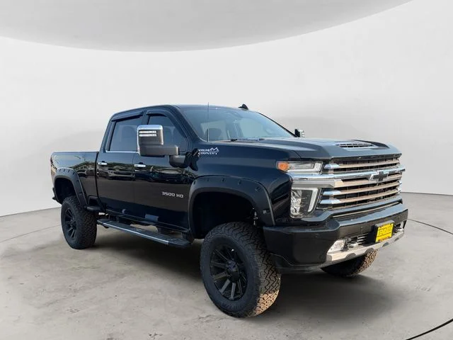 Used 2021 Black Chevrolet High Country image 3