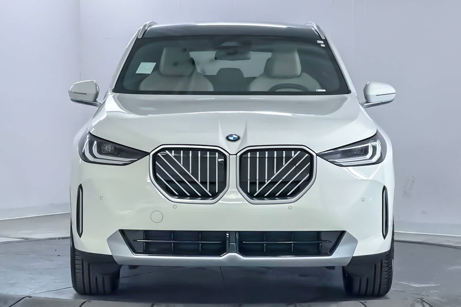 New 2026 Alpine White BMW 30 xDrive image 10