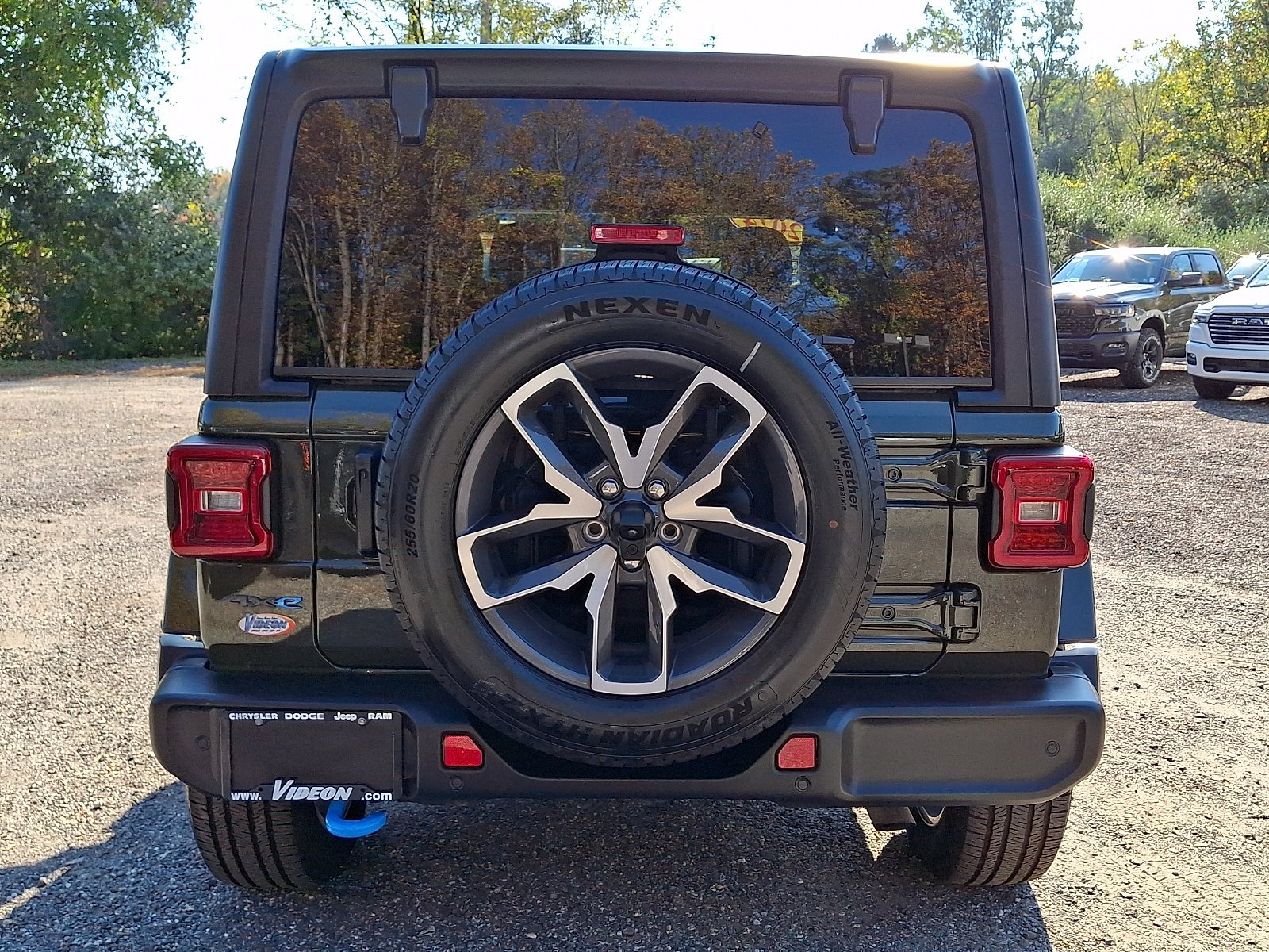 Used 2024 Sarge Green Clearcoat Jeep Sport S image 5