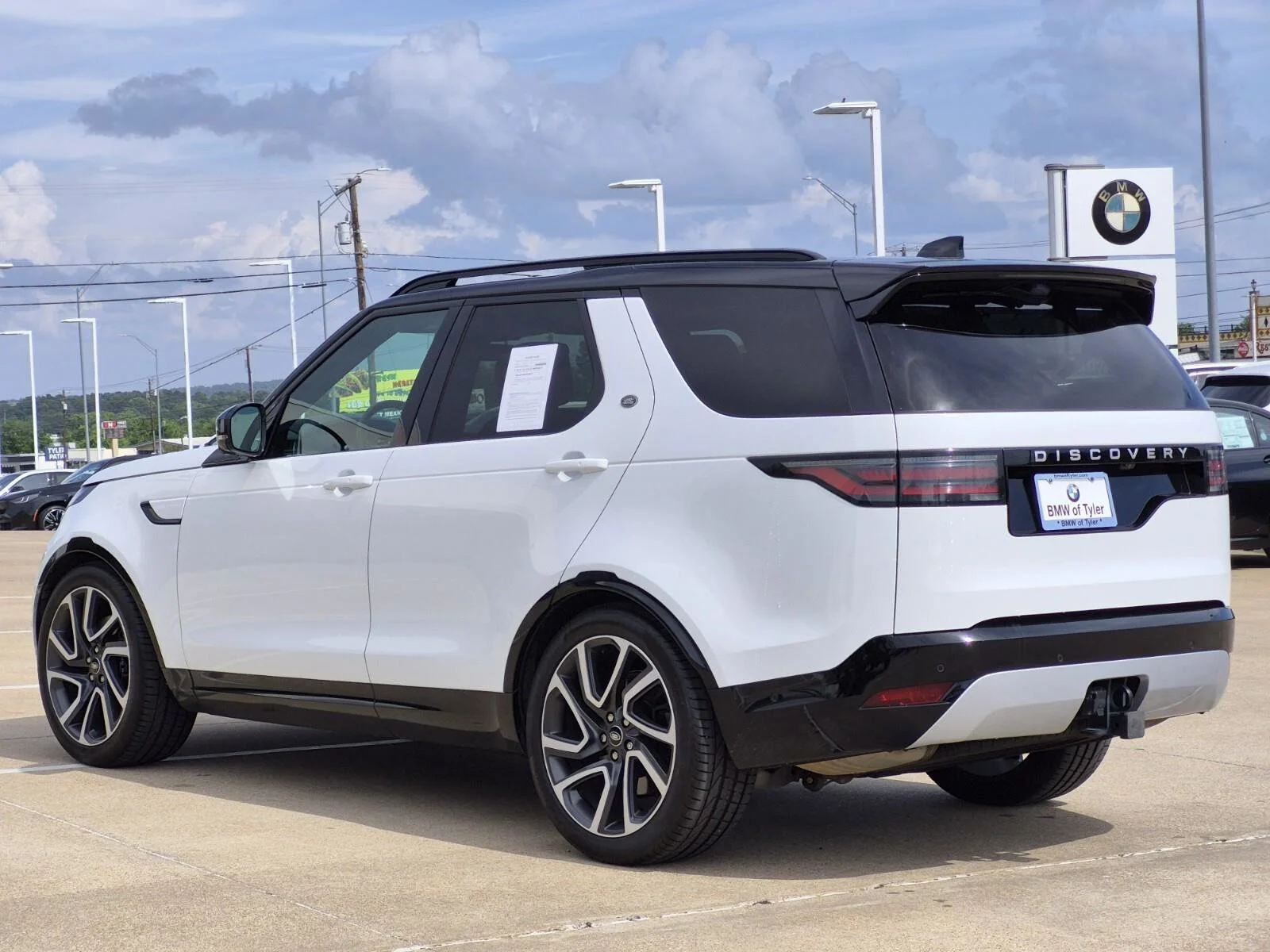 Used 2024 Fuji White Land Rover Metropolitan Edition image 6