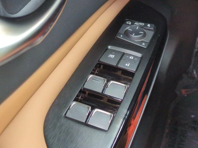 Certified Used 2025 MATADOR RED MICA Lexus 350 Luxury image 22