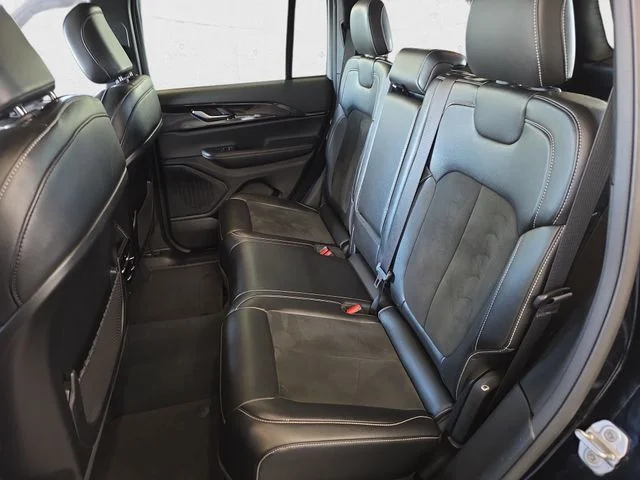 Used 2023 Diamond Black Jeep Altitude X image 14