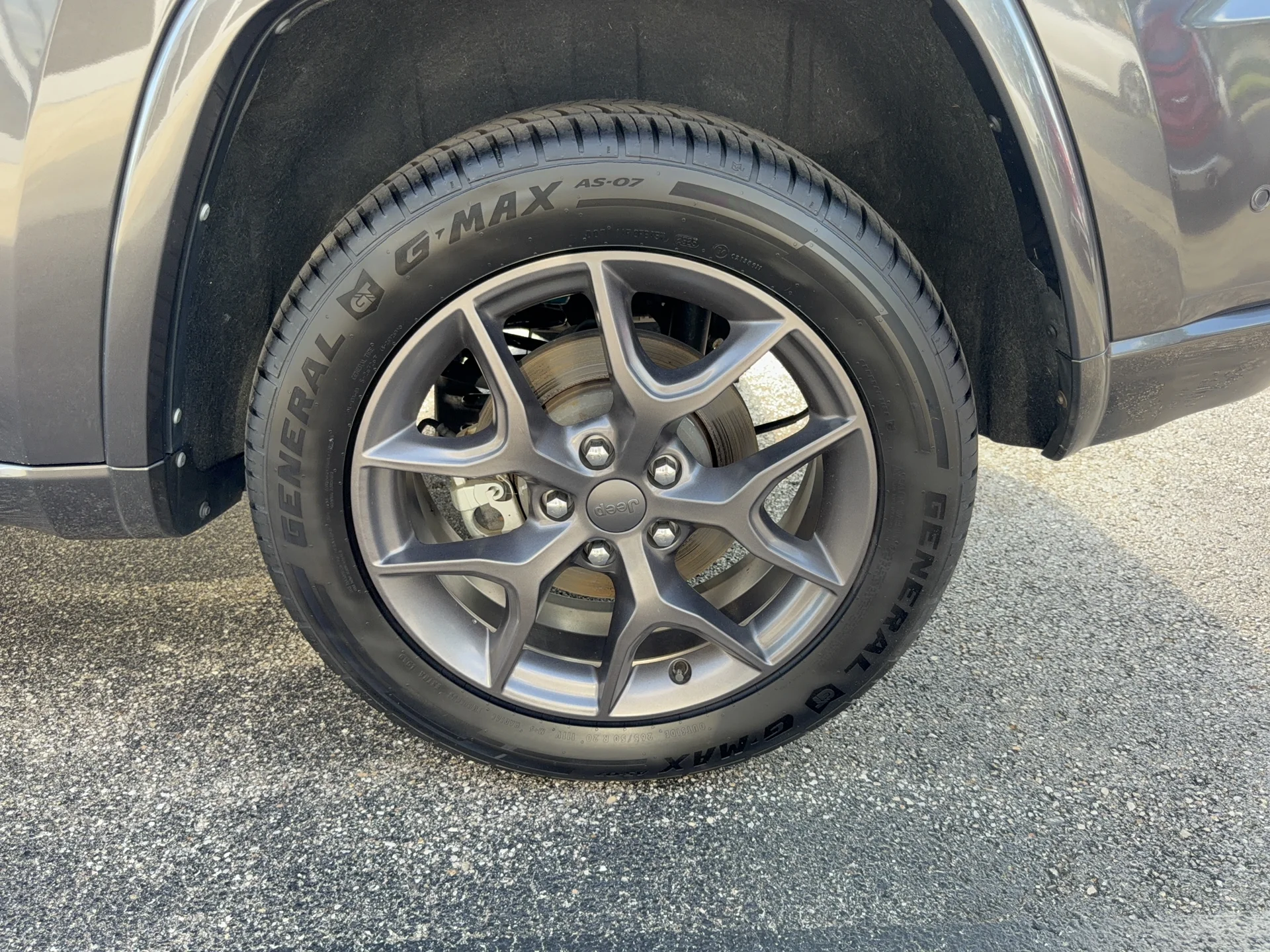 Used 2021 Granite Crystal Metallic Clear Coat Jeep 80th Anniversary Edition image 27