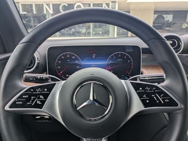 Used 2025 Black Mercedes-Benz GLC 300 image 14