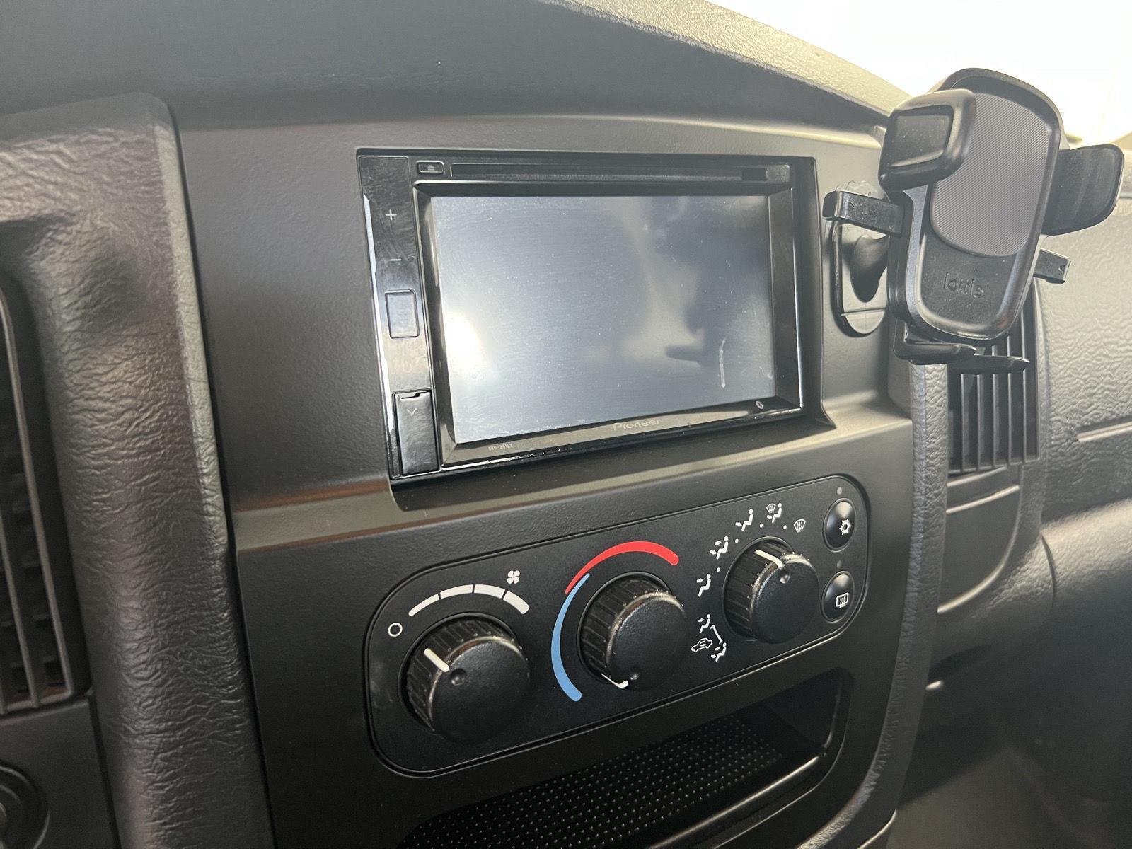 2004 Dodge Ram 2500 Pickup SLT - Photo 17