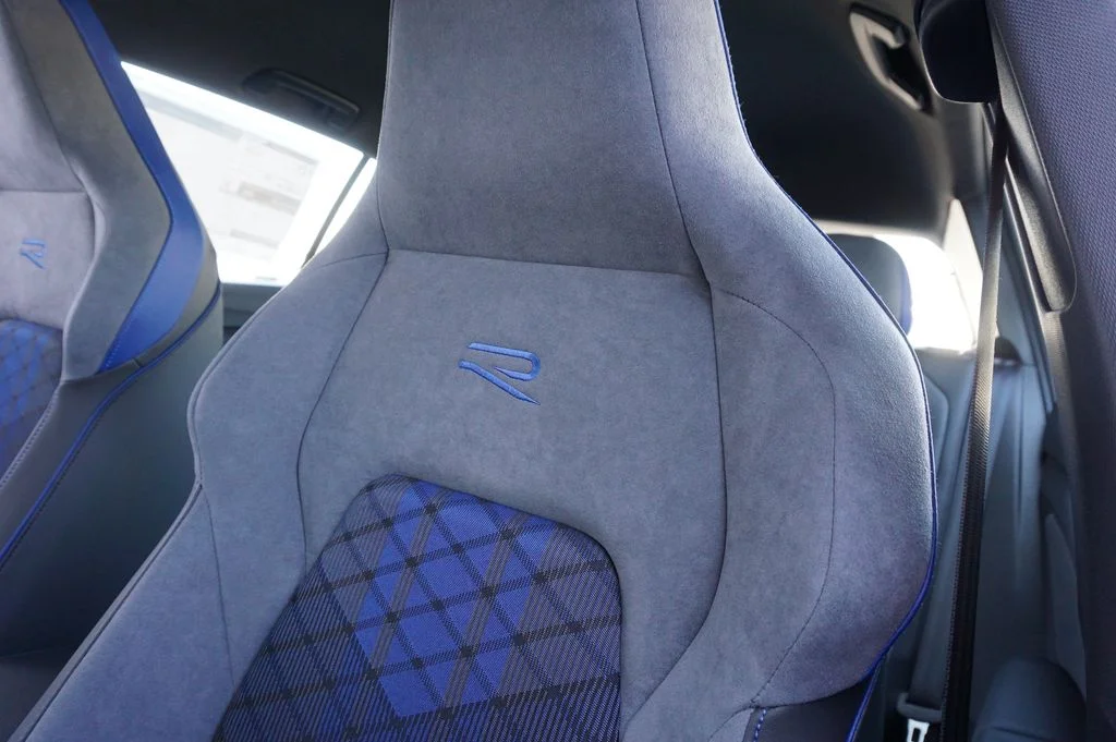 New 2026 White/off-white Volkswagen 2.0T image 12