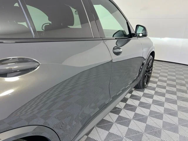 New 2026 Dravit Grey Metallic BMW sDrive40i image 9