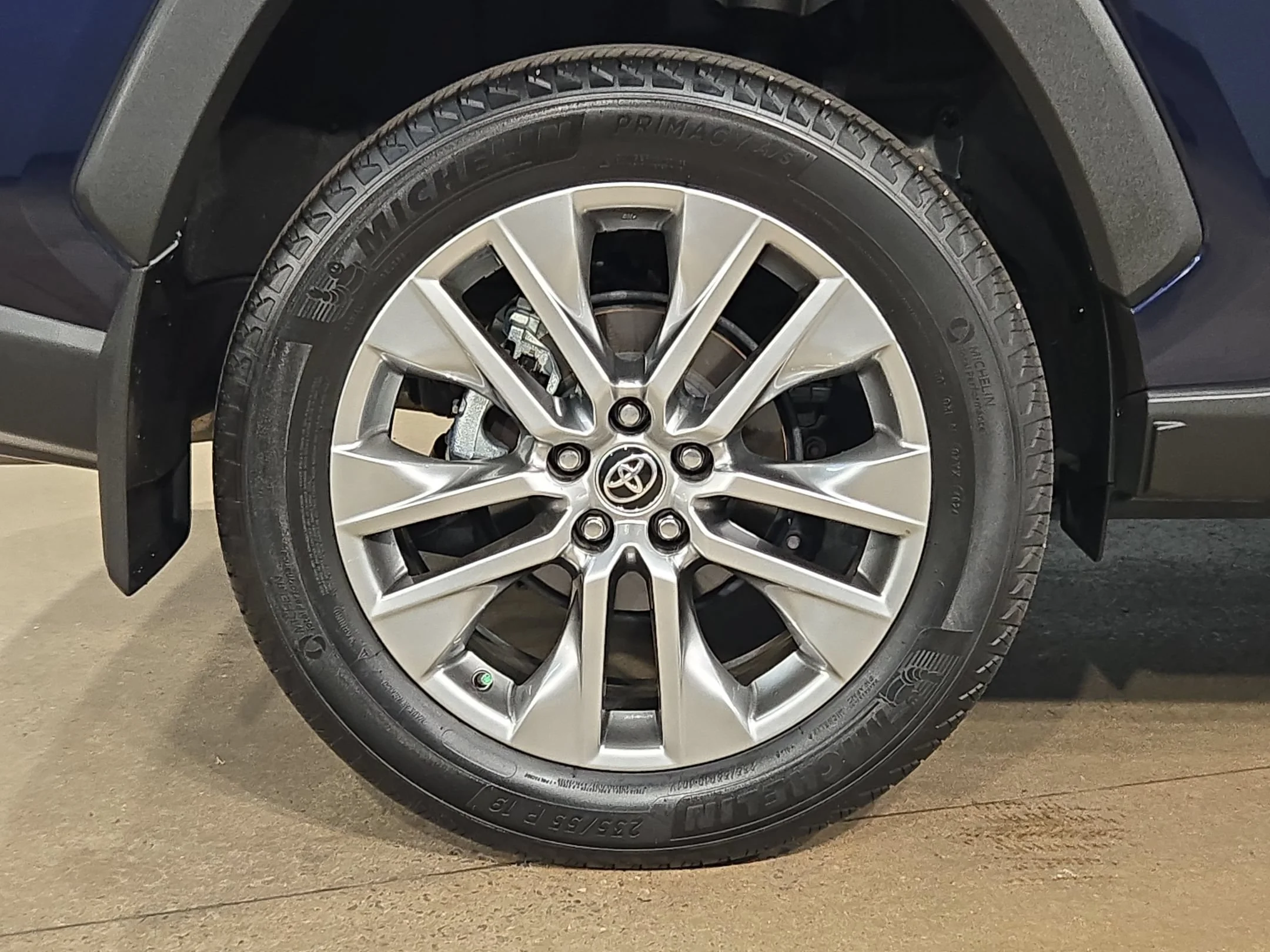 Certified Used 2025 Blueprint Toyota XLE Premium image 17