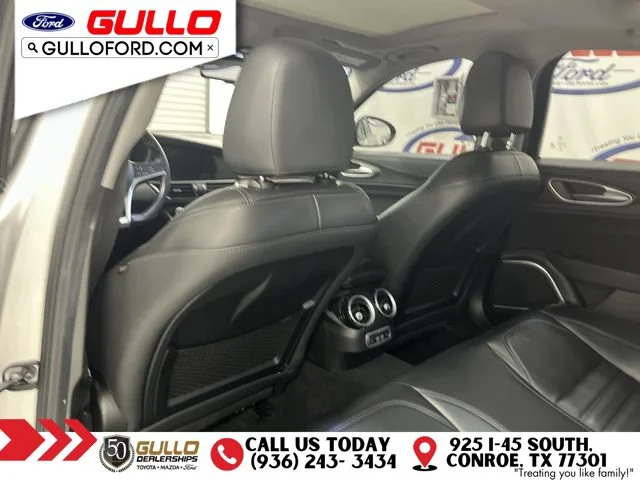 Used 2019 Silverstone Gray Metallic Alfa Romeo Ti image 15