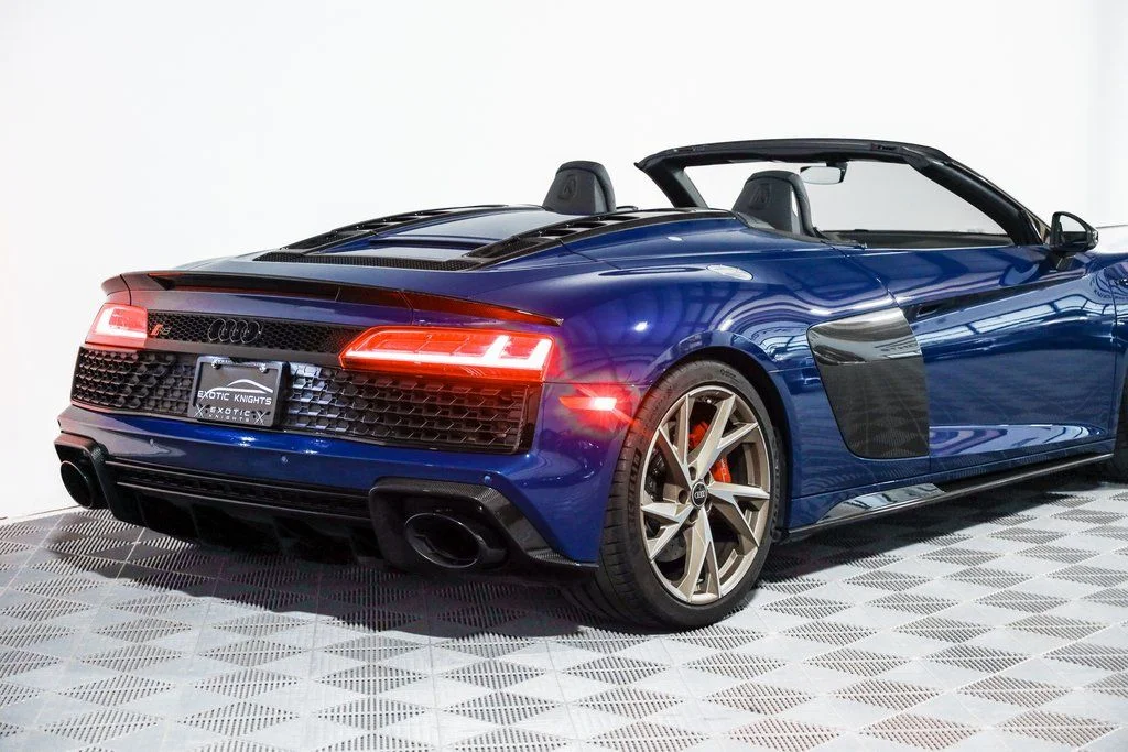 Used 2023 Blue Audi V10 performance image 6