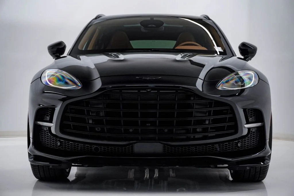 Used 2025 Q Oberon Black Aston Martin 707 image 5