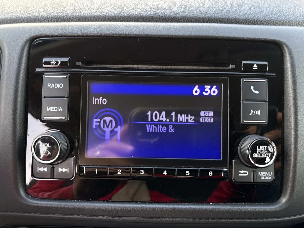 Used 2020 Gray Honda LX image 27