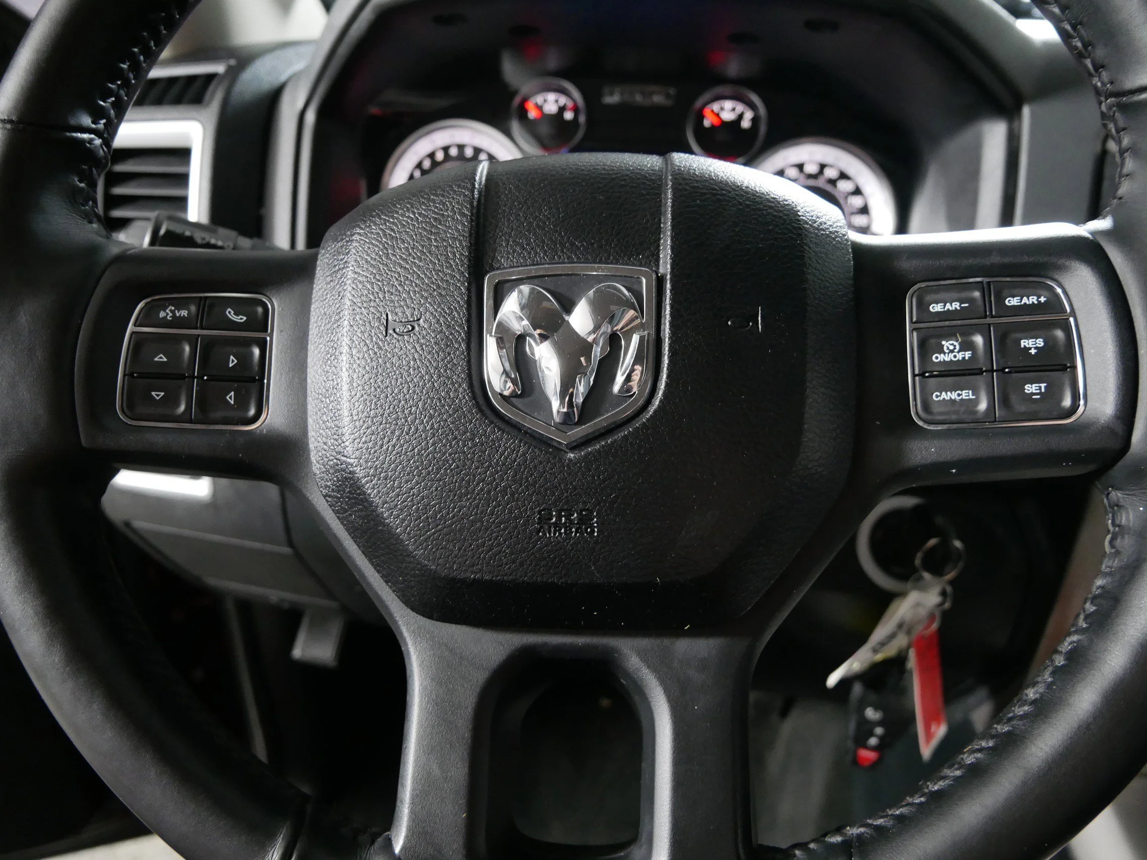 Used 2017 Delmonico Red Pearlcoat Ram Big Horn image 25