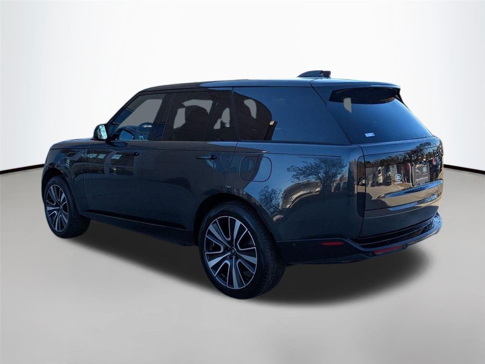 New 2025 Carpathian Grey LAND ROVER SE PHEV image 7