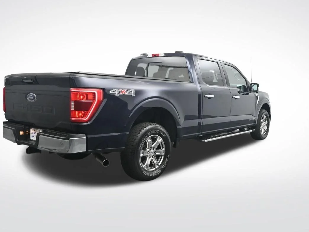 Certified Used 2022 Blue Metallic Ford XLT image 6