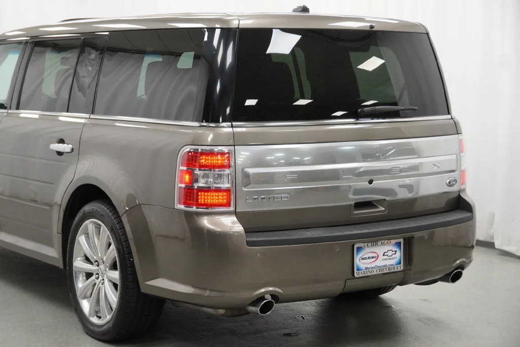 Used 2013 Gray Ford Limited image 22