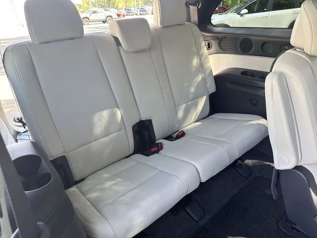 Used 2026 White Hyundai Calligraphy image 11