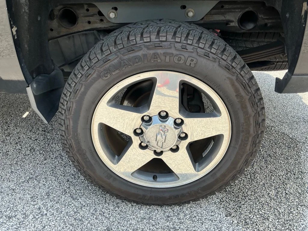 Used 2017 Black Chevrolet LTZ image 26