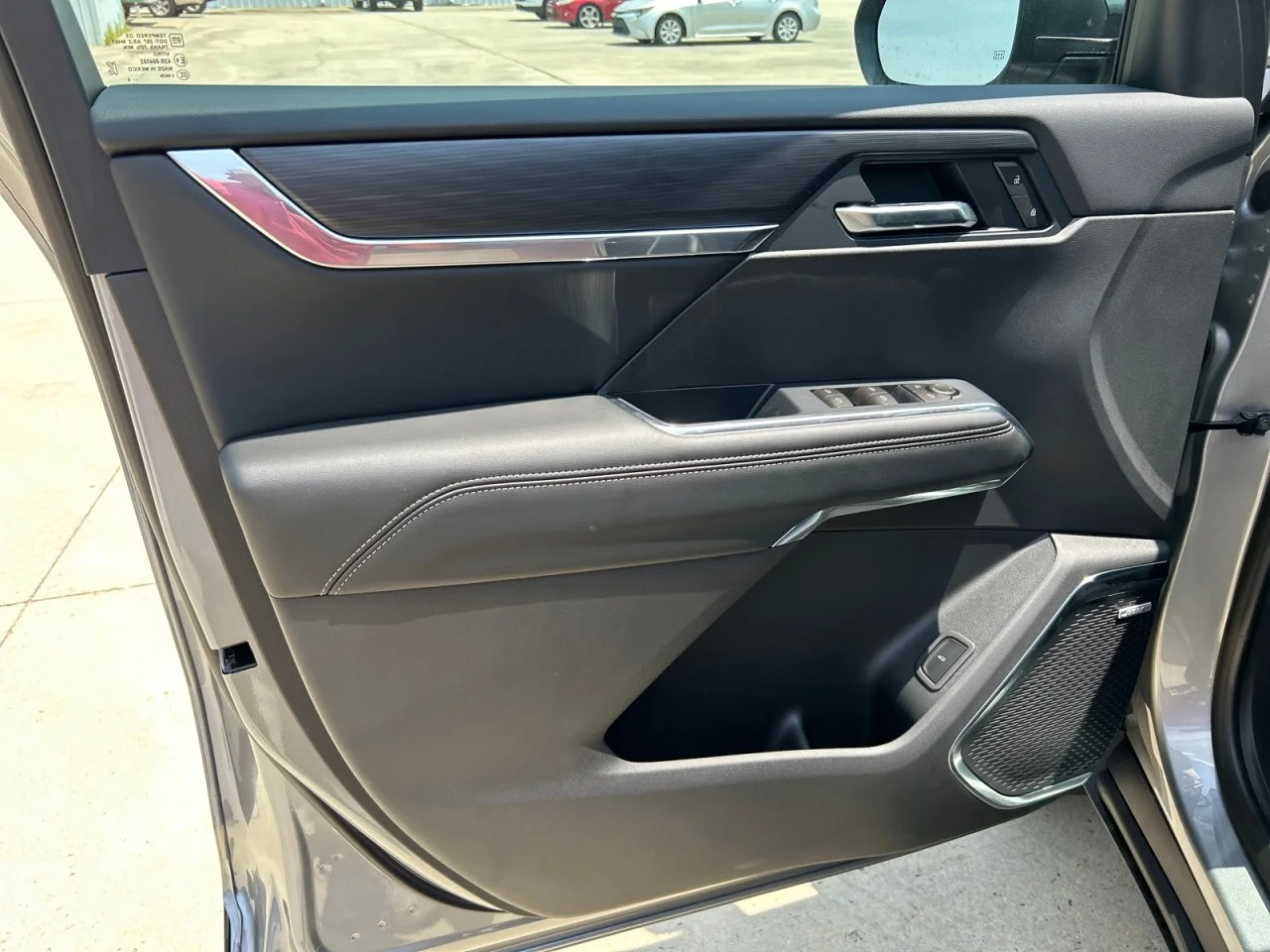 New 2026 Sterling Metallic GMC Elevation image 10