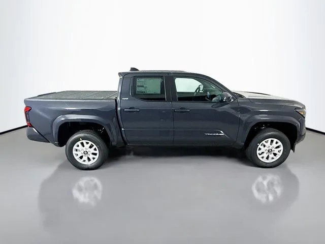 Used 2026  Toyota SR5 image 8