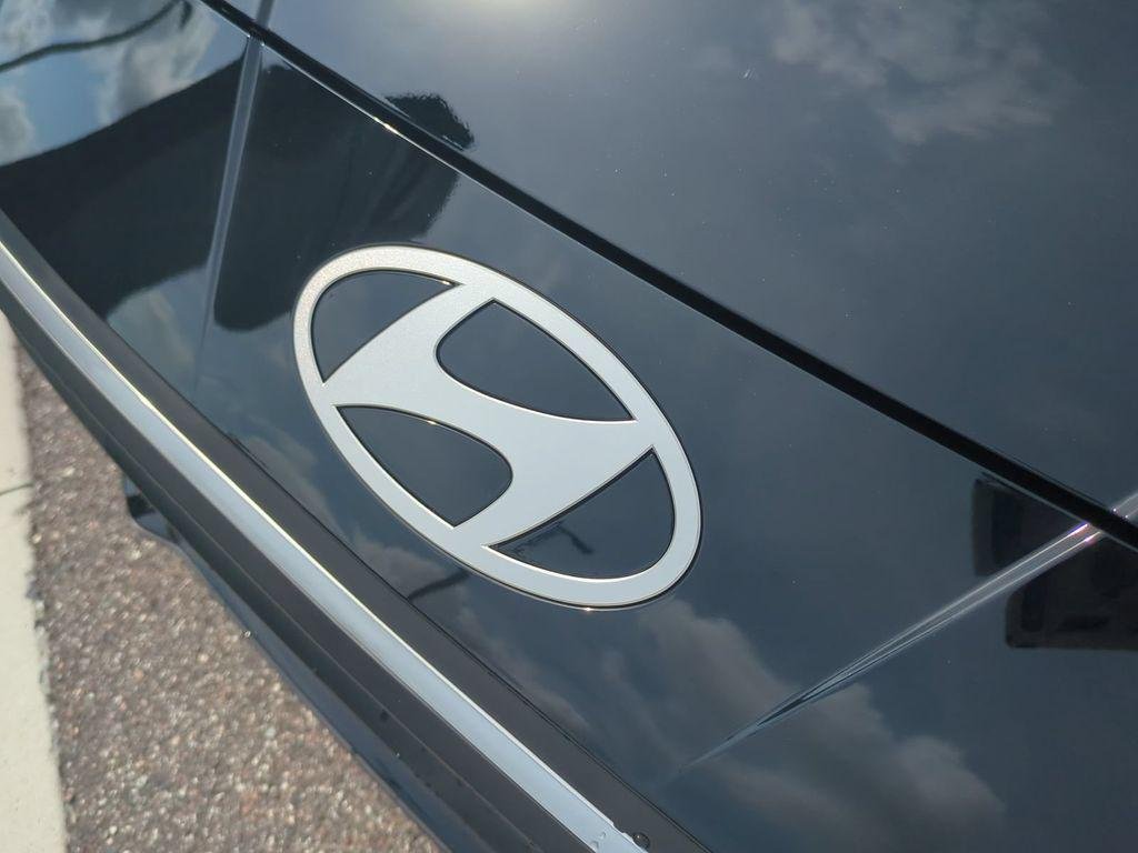 New 2026 Black Hyundai SEL Sport image 13