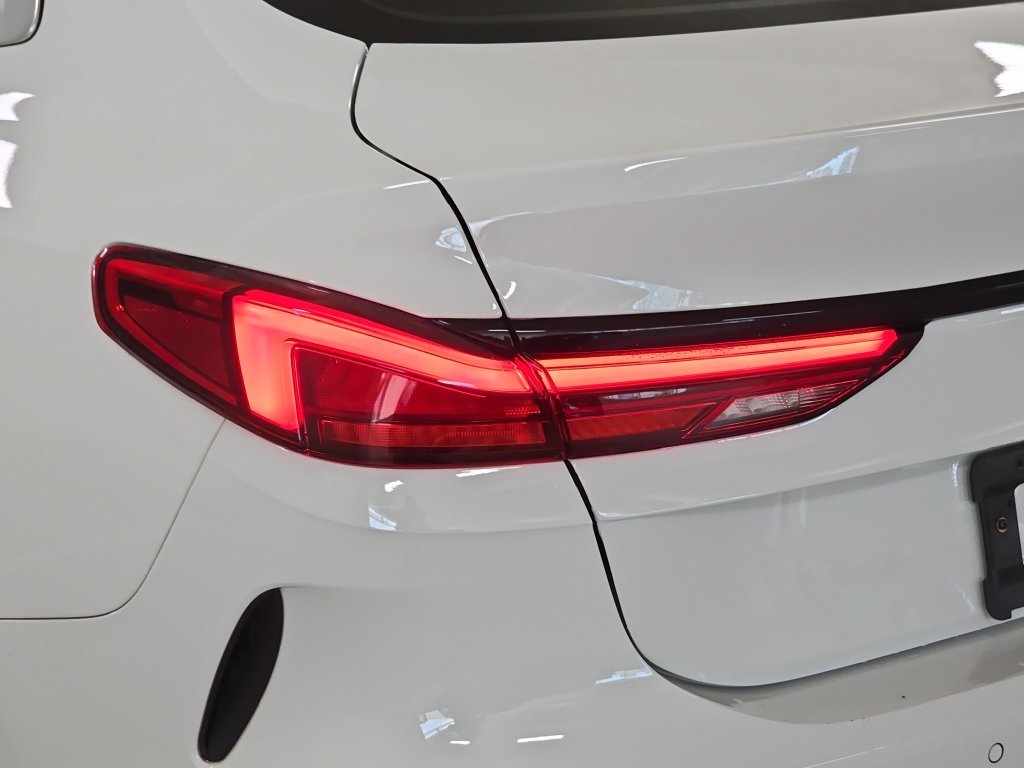 Used 2021 Alpine White BMW 228i image 31