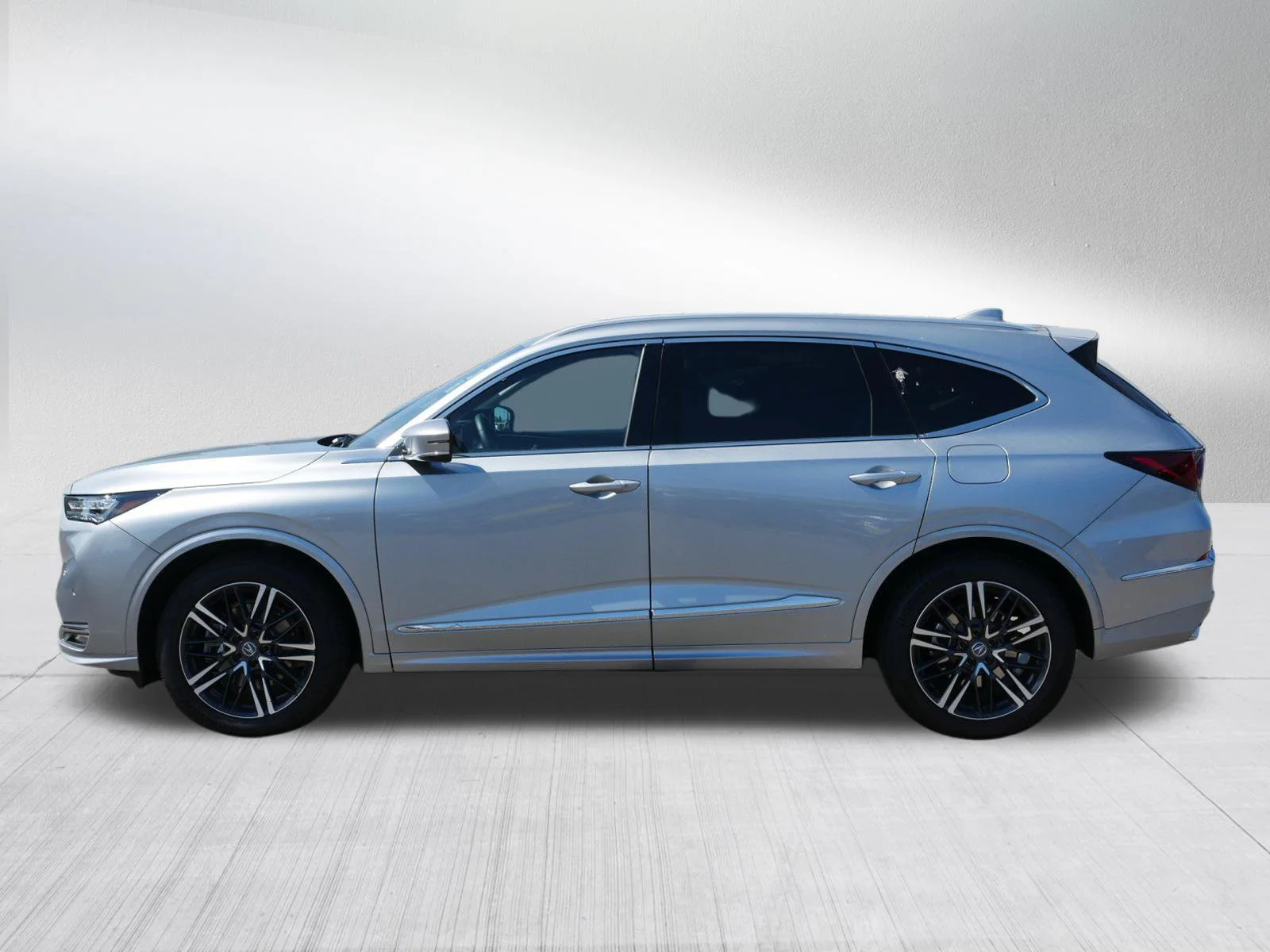 Certified Used 2026 Solar Silver Metallic Acura w/Advance Package image 4