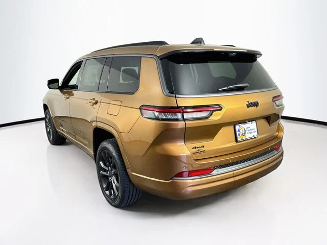 New 2026 Copper Shino Metallic Clear-Coat Exterior Paint Jeep Limited image 5