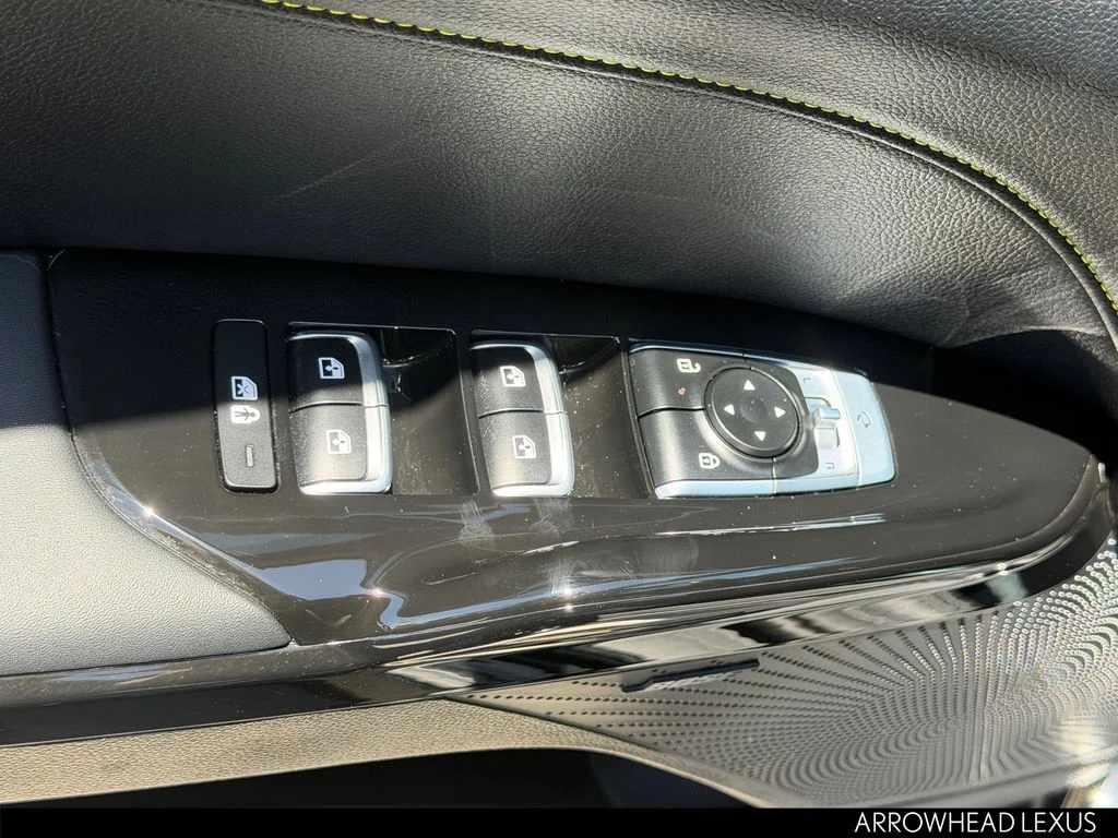 Used 2025 Black Kia GT image 18