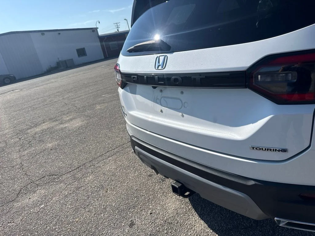 Used 2023  Honda Touring image 34