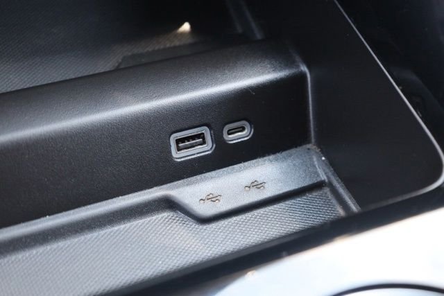 Used 2025 Black Chevrolet Z71 image 28