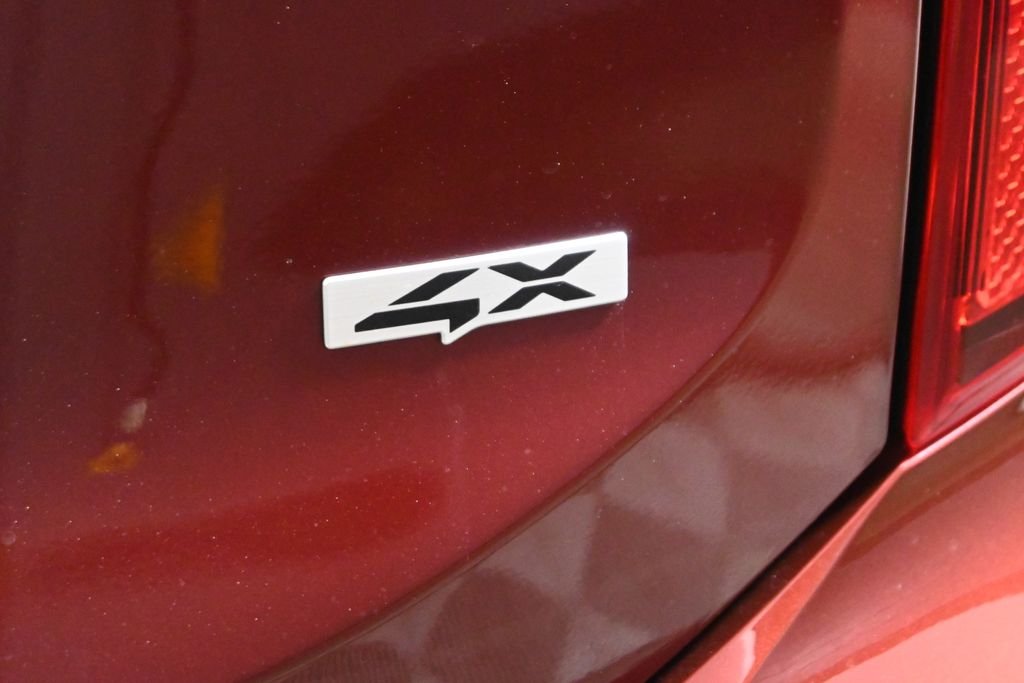 Used 2024 Red Kia S image 39