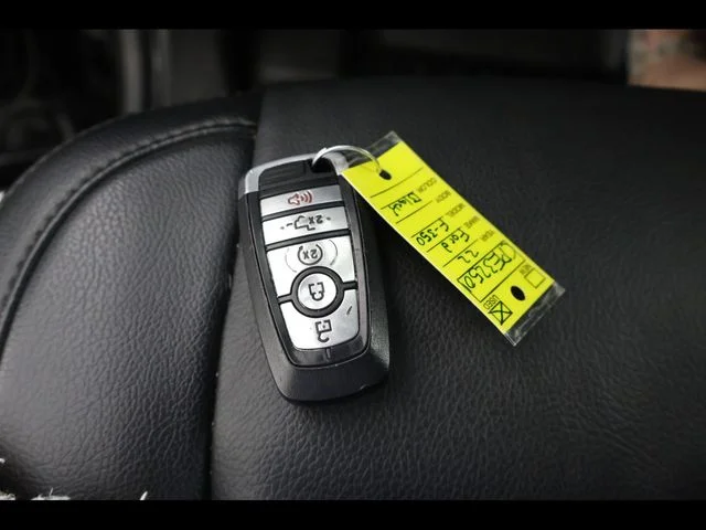 Used 2022 Black Ford Lariat image 34