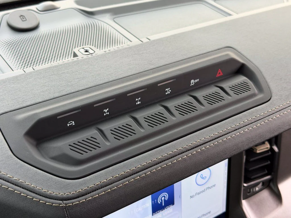 Used 2025 Blue Ford Badlands image 37