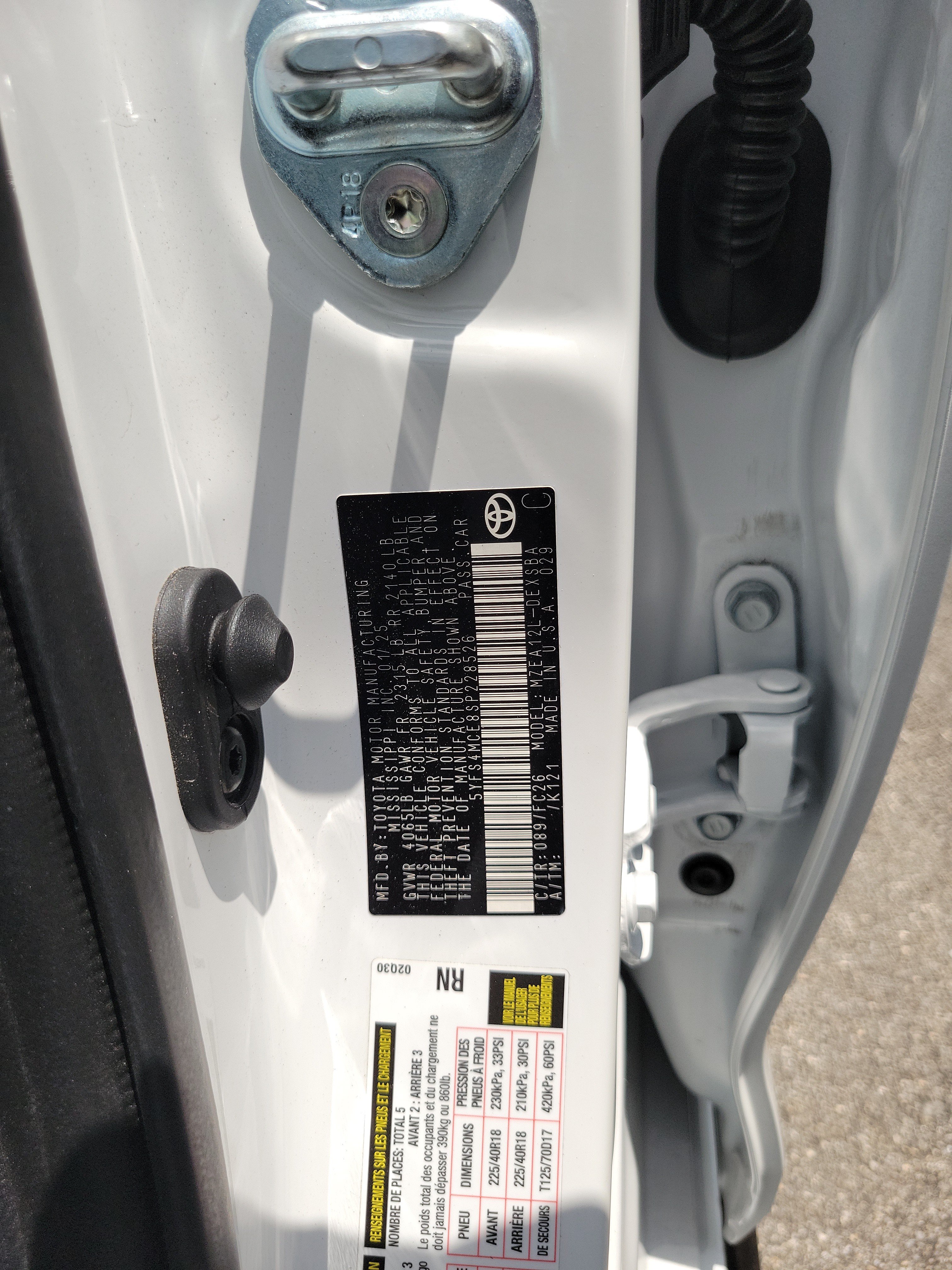 Used 2025 Pearl Toyota SE image 30