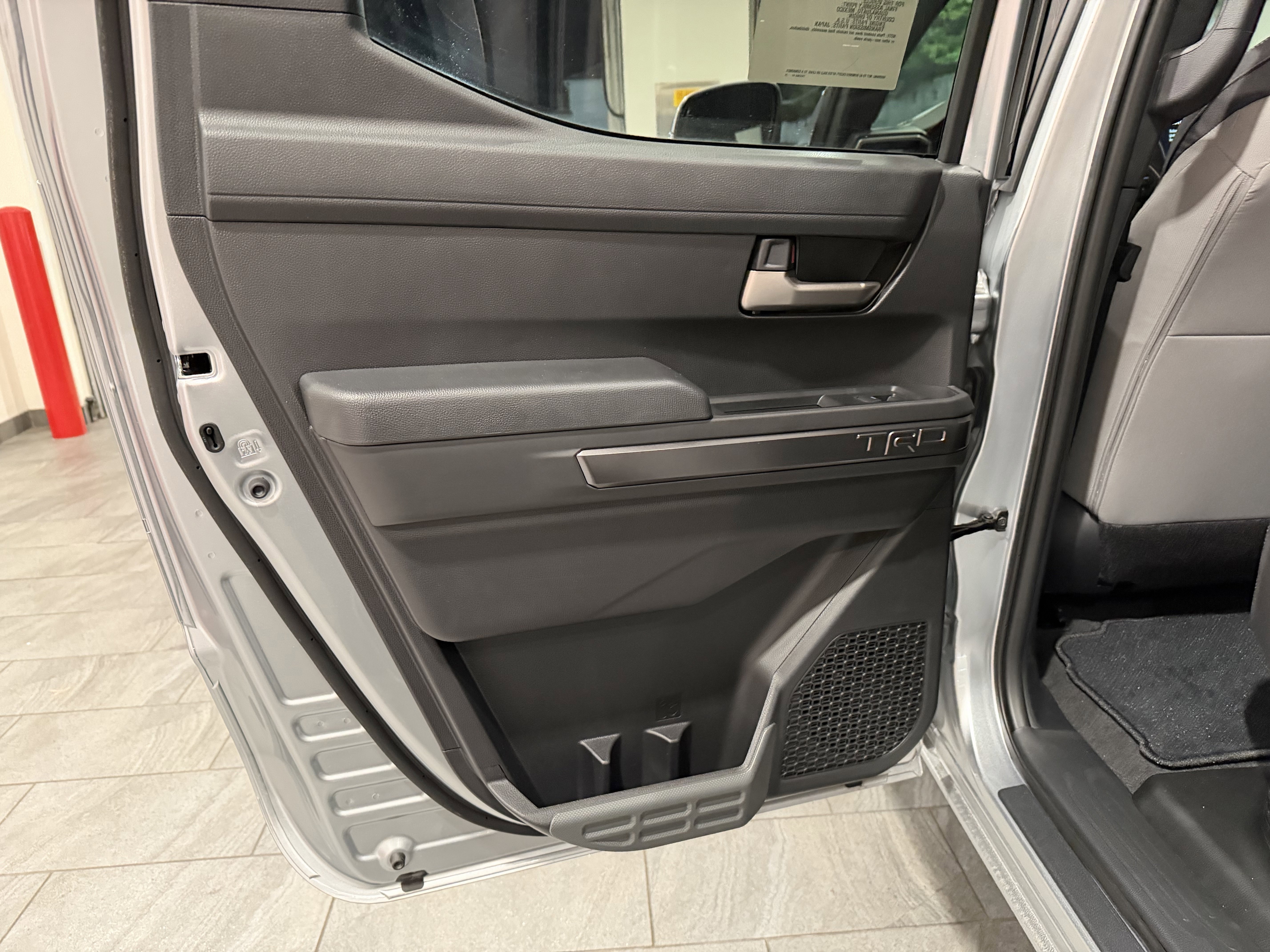 2025 Toyota Tacoma TRD Sport - Photo 32