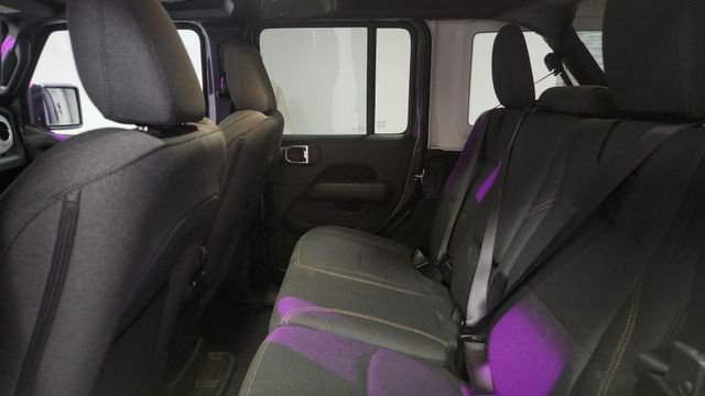 Used 2025 Gray Jeep Sahara 4xe image 18
