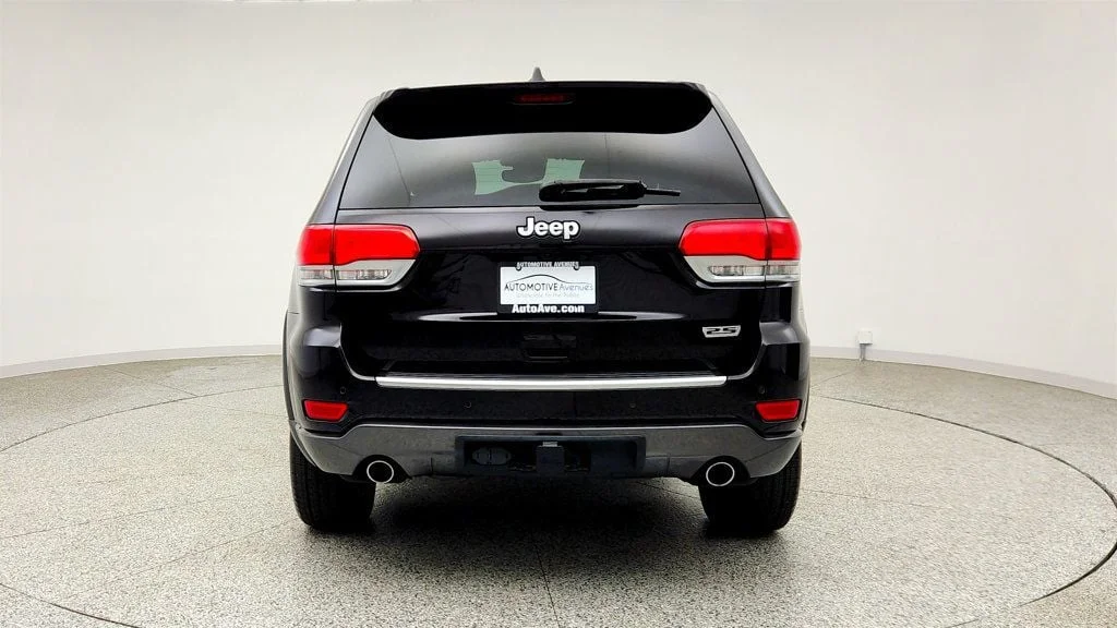 Used 2018 Diamond Black Crystal Pearlcoat Jeep Sterling Edition 4x2 *Ltd Avail* Luxury & Active Safety Groups image 6