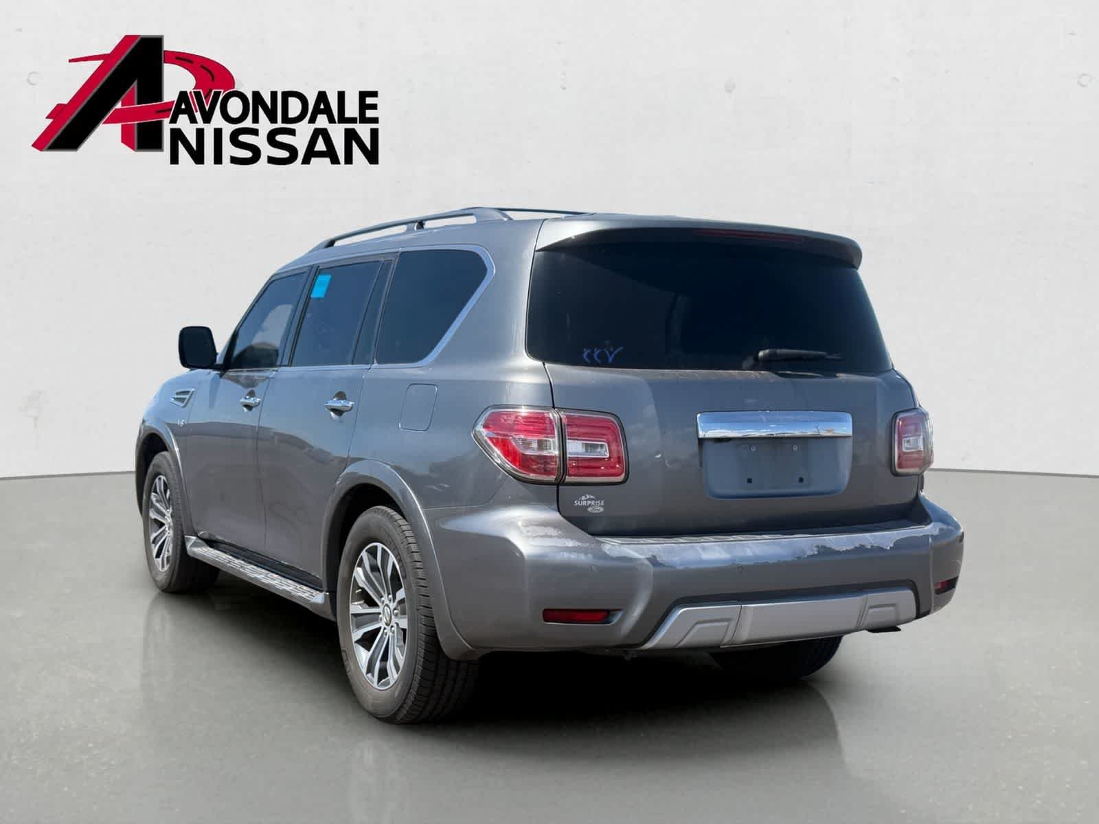 Used 2018 Gun Metallic Nissan SL image 3