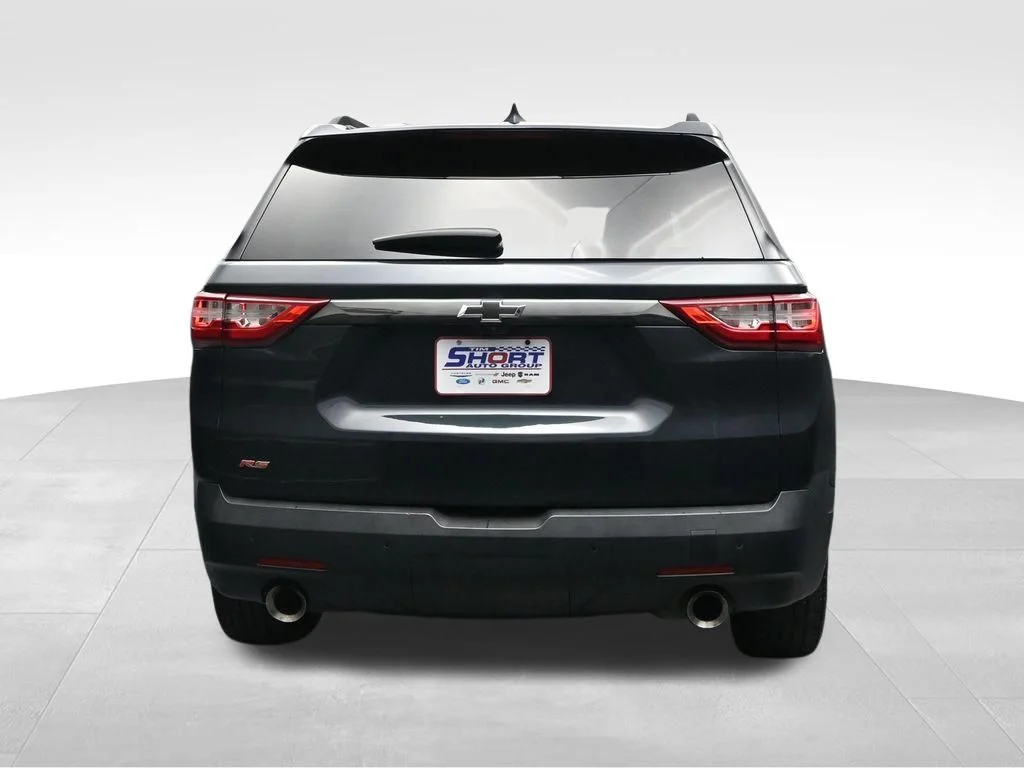 Used 2019 Gray Chevrolet RS image 4
