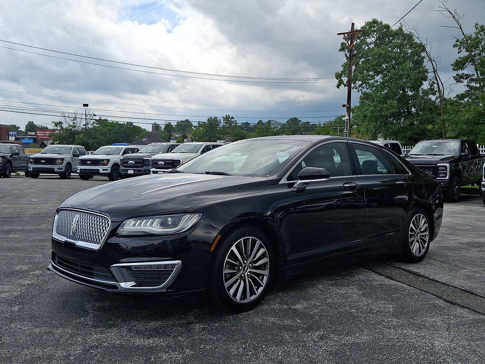 Used 2020 Infinite Black Metallic Lincoln Standard image 3