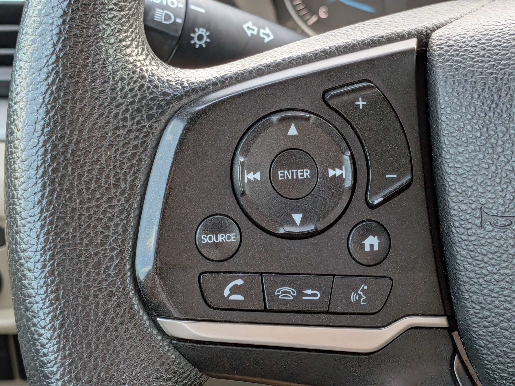Used 2019 Crystal Black Pearl Honda LX image 28