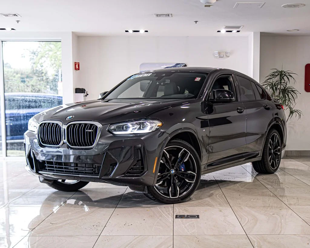 Used 2023 Gray BMW M40i image 1