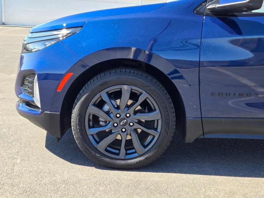Used 2022 Blue Glow Metallic Chevrolet RS image 8